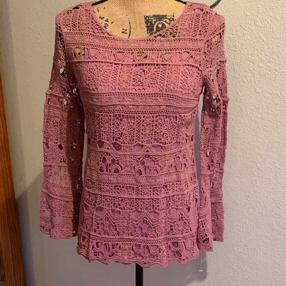 Chic Mauve Crochet Lace Blouse